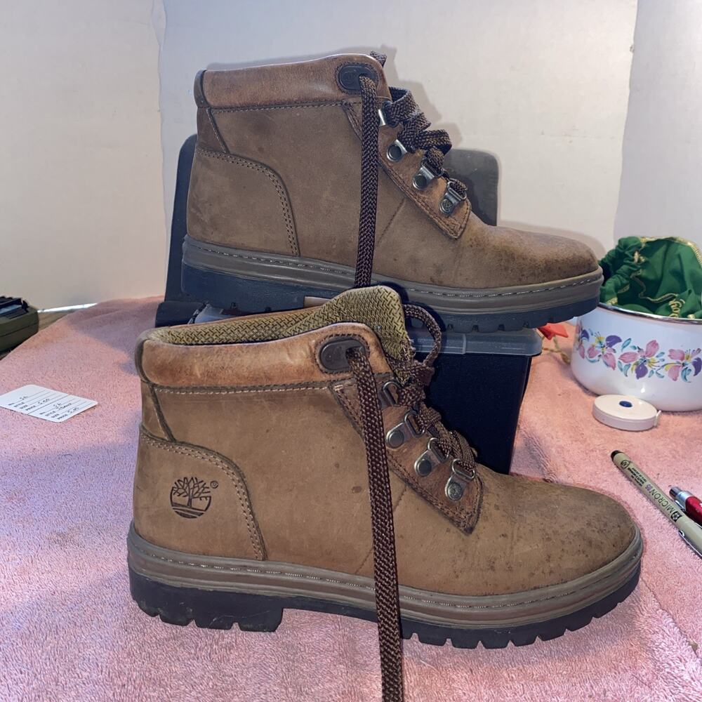 Women’s Timberland Hiking Boots Size 7